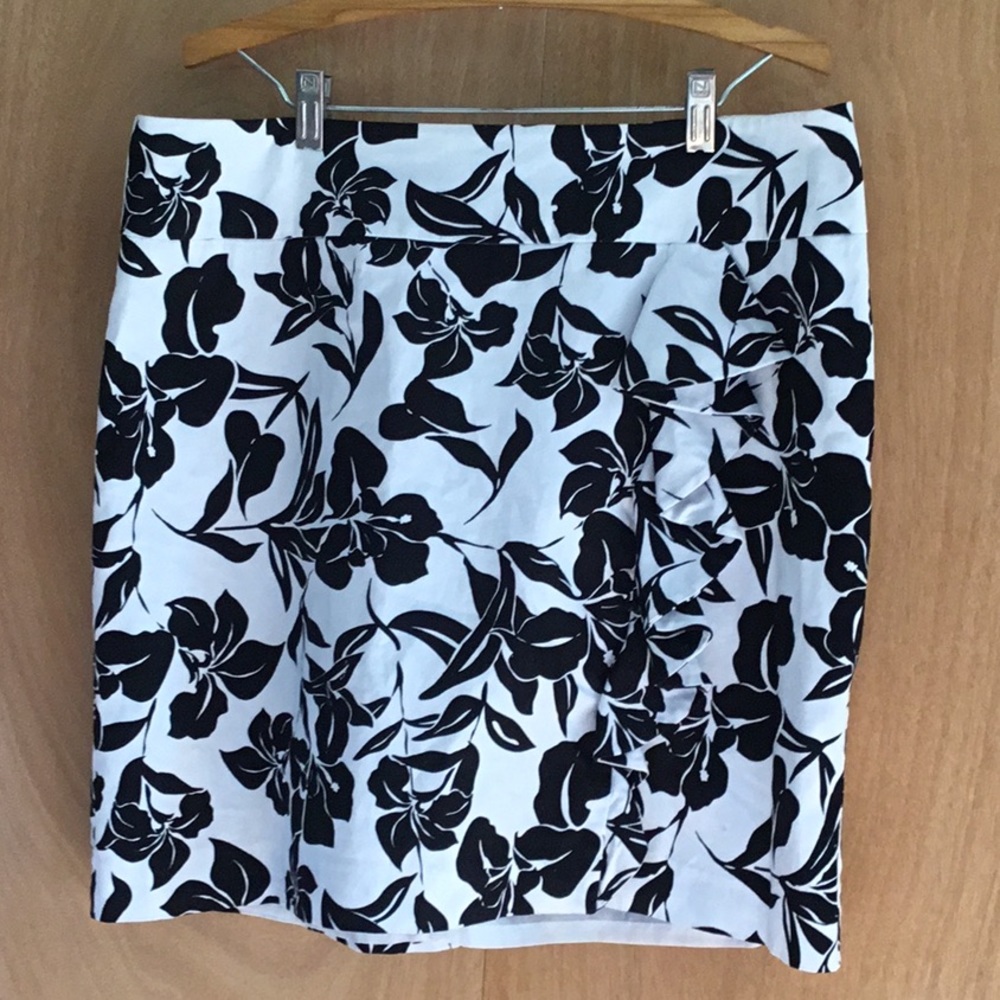 Cato skirt. NWOT